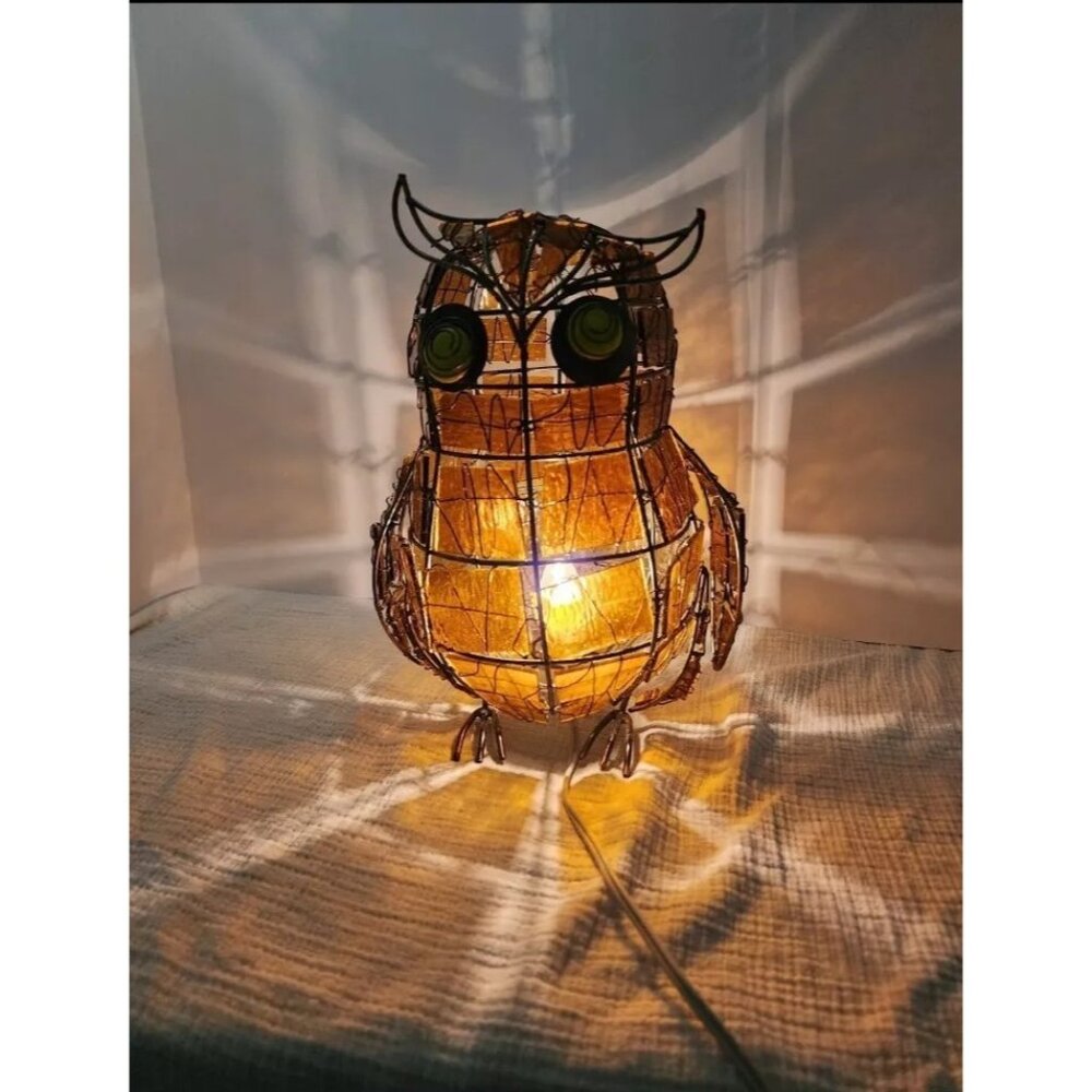 Cracker‎ Barrel Large Metal Horned Owl Amber Glass Panel Table Night Light Lamp